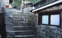 石の階段